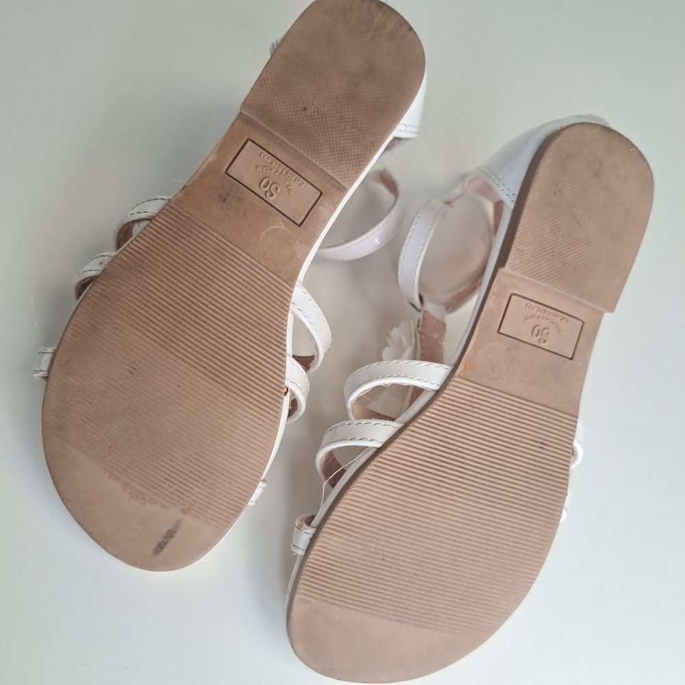 White Flower Jewel Sandals Easter Summer - Picture 3 of 4